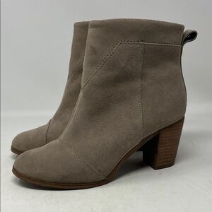 TOMS Lunata Brown Tan Block Heel Suede Ankle Boots Bootie Side Zip Size 6